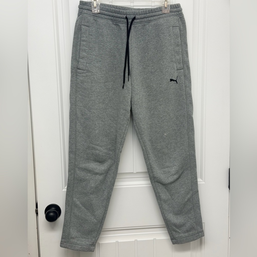 Puma Men's Light Gray Jogger Sweatpants with Black Drawstring size Medium